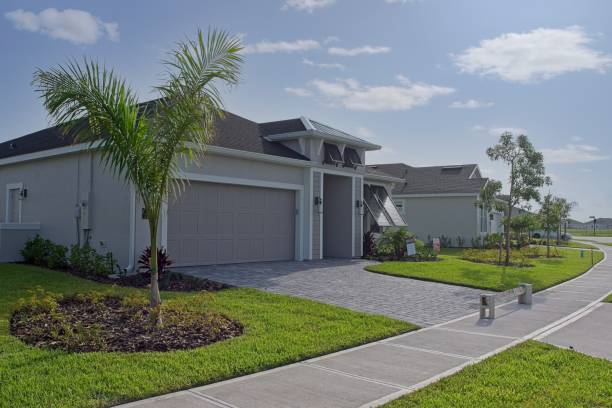Best Driveway Resurfacing Pavers  in Flence, OR
